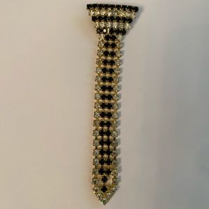 Vintage Costume Jewelry Brooch